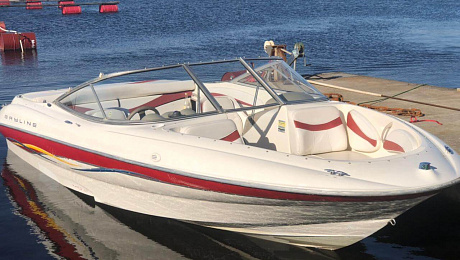 Катер Bayliner Capry 215