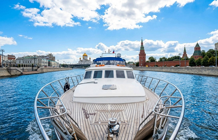 Яхта SQ