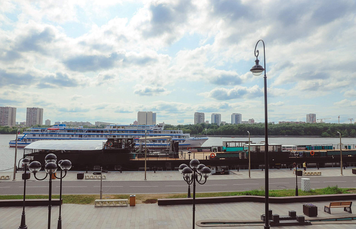 Теплоход Рио 1 Лофт бот (Loft boat) аренда в Москве – цены на официальном сайте