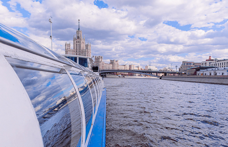 Теплоход Гнездо Глухаря аренда в Москве – цены на официальном сайте