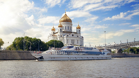 Теплоход Рэдиссон Баттерфляй